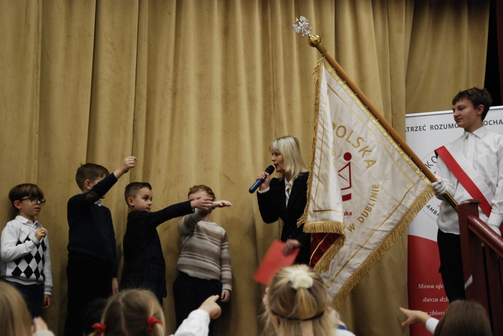 Pasowanie pierwszoklasistów na uczniów